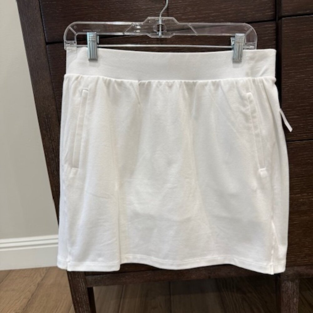 NEW WITH TAGS! TALBOTS SKORT